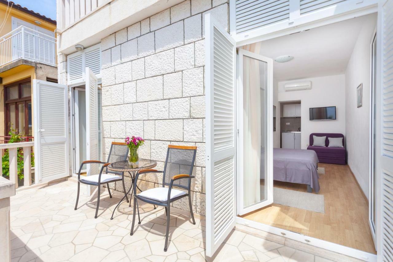 Guest House Ivan Ledic Brela Exterior photo