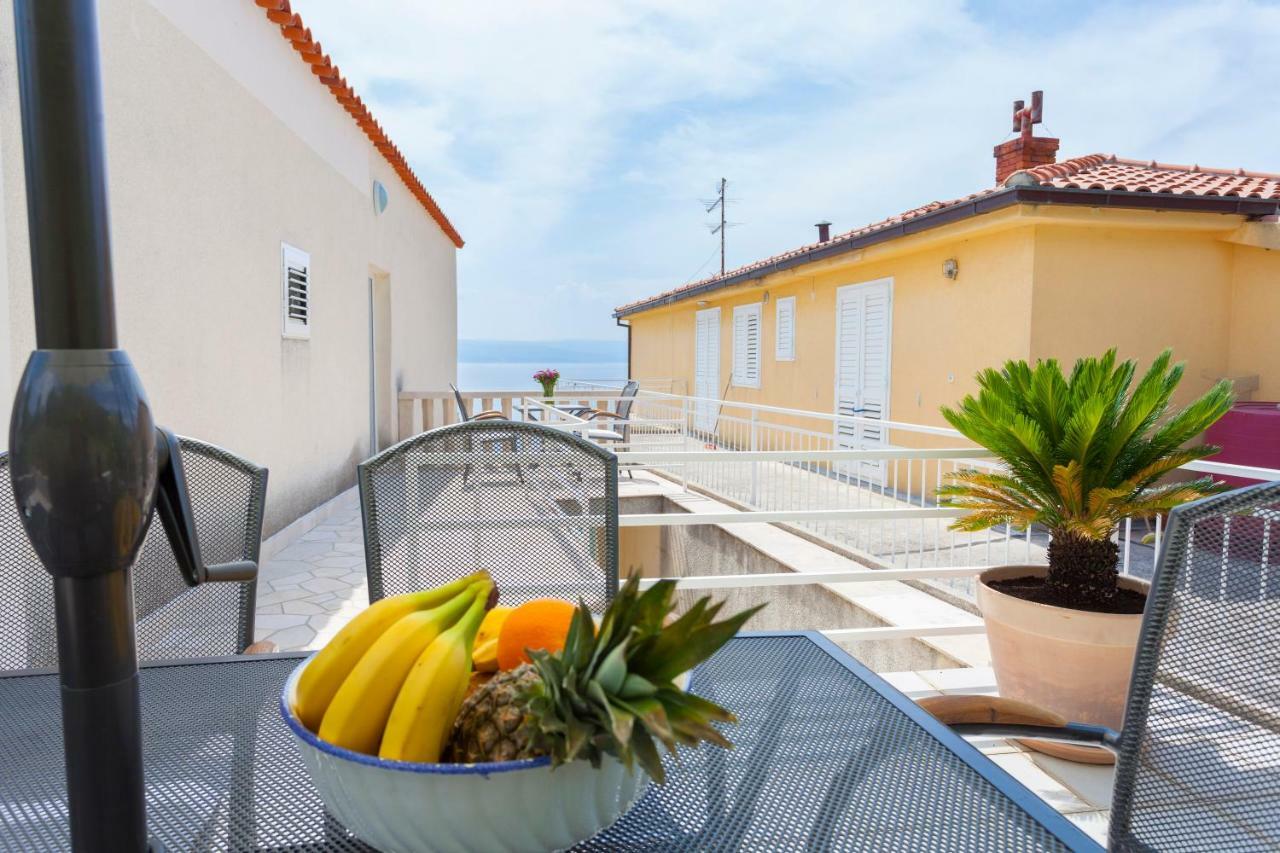 Guest House Ivan Ledic Brela Exterior photo